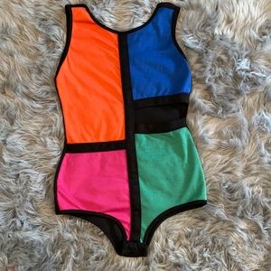 Colorblock bodysuit with cut-out